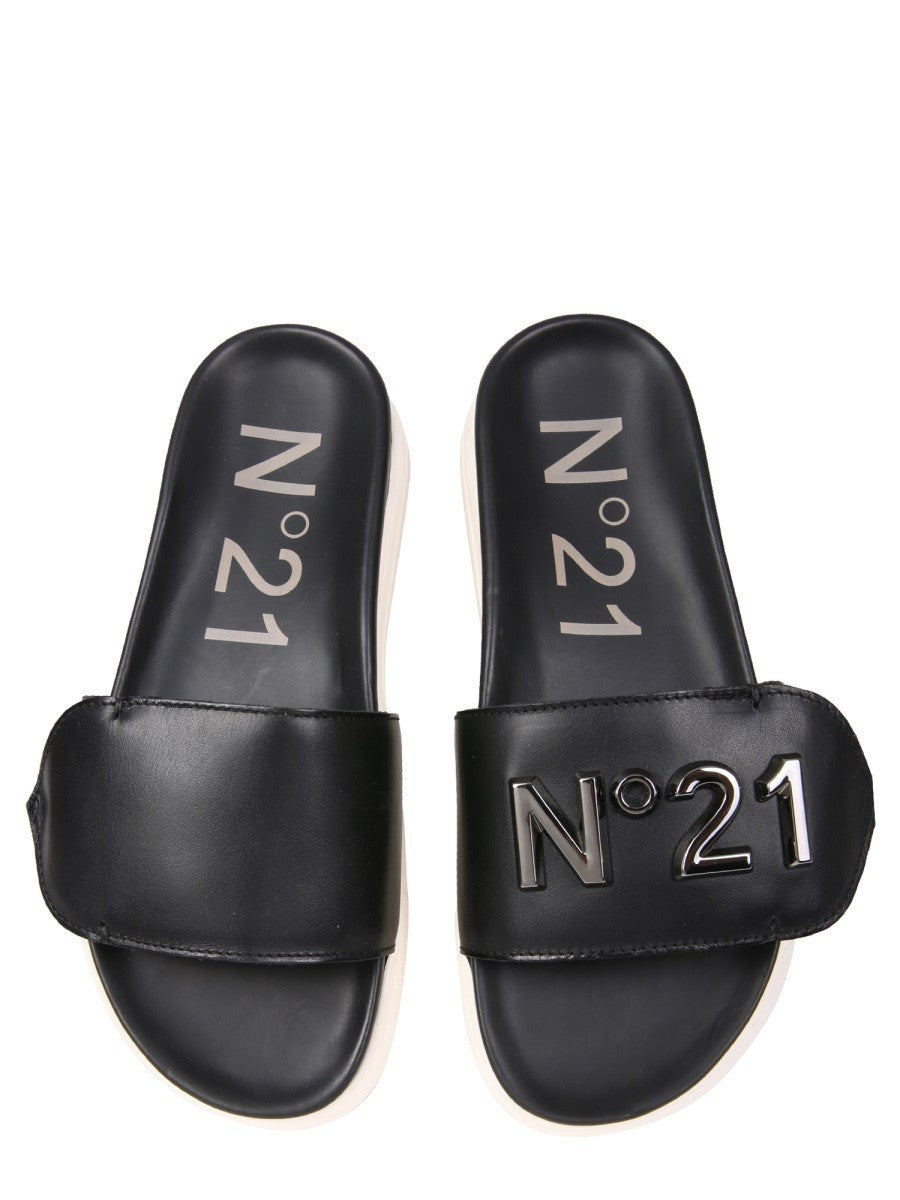 N��21